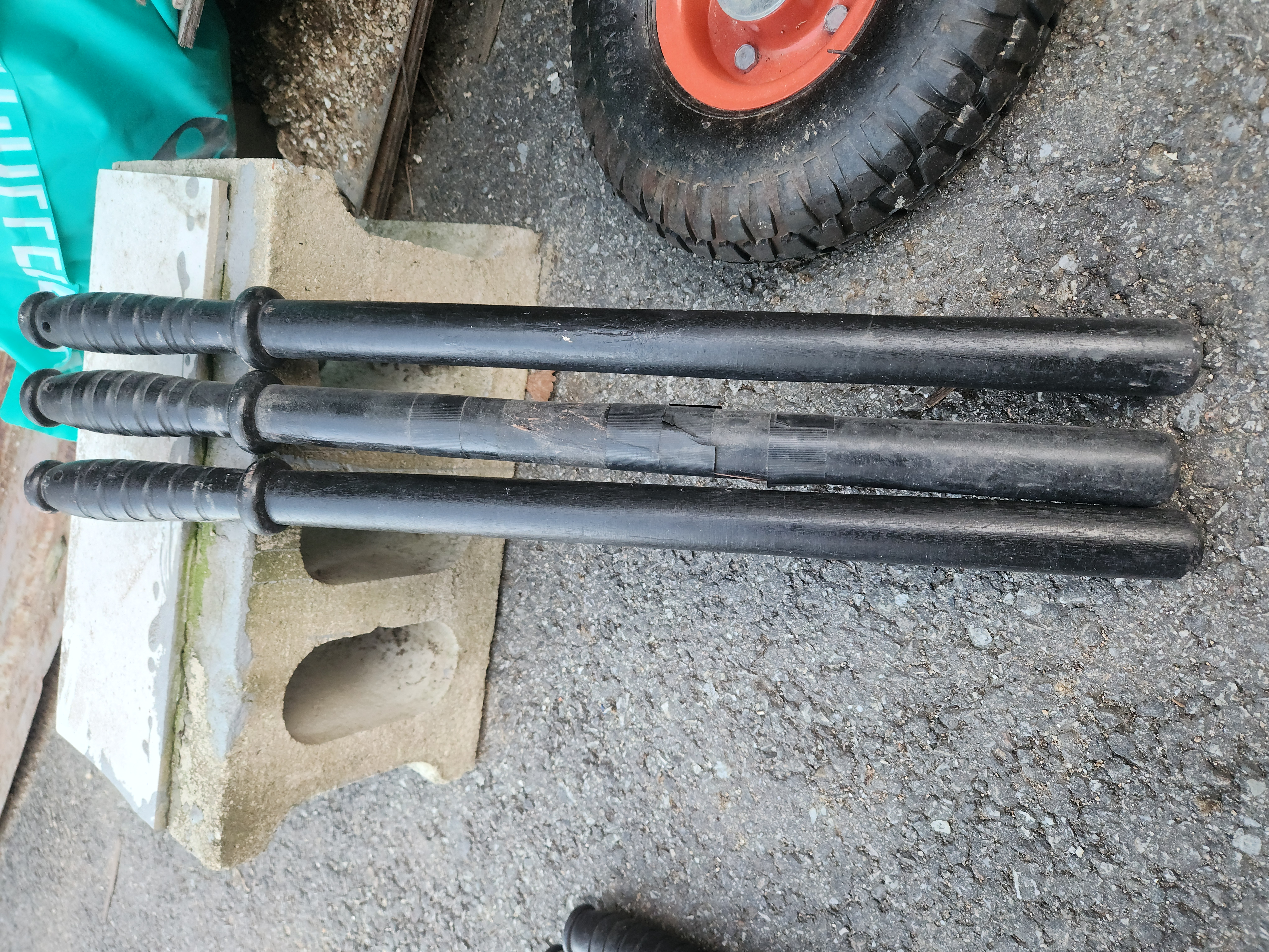 경찰진압봉(나무봉)