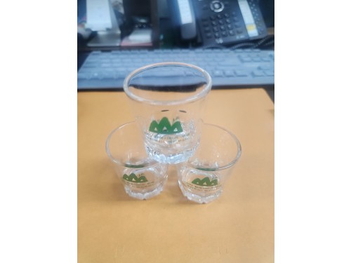 두산 우승기념 소주잔